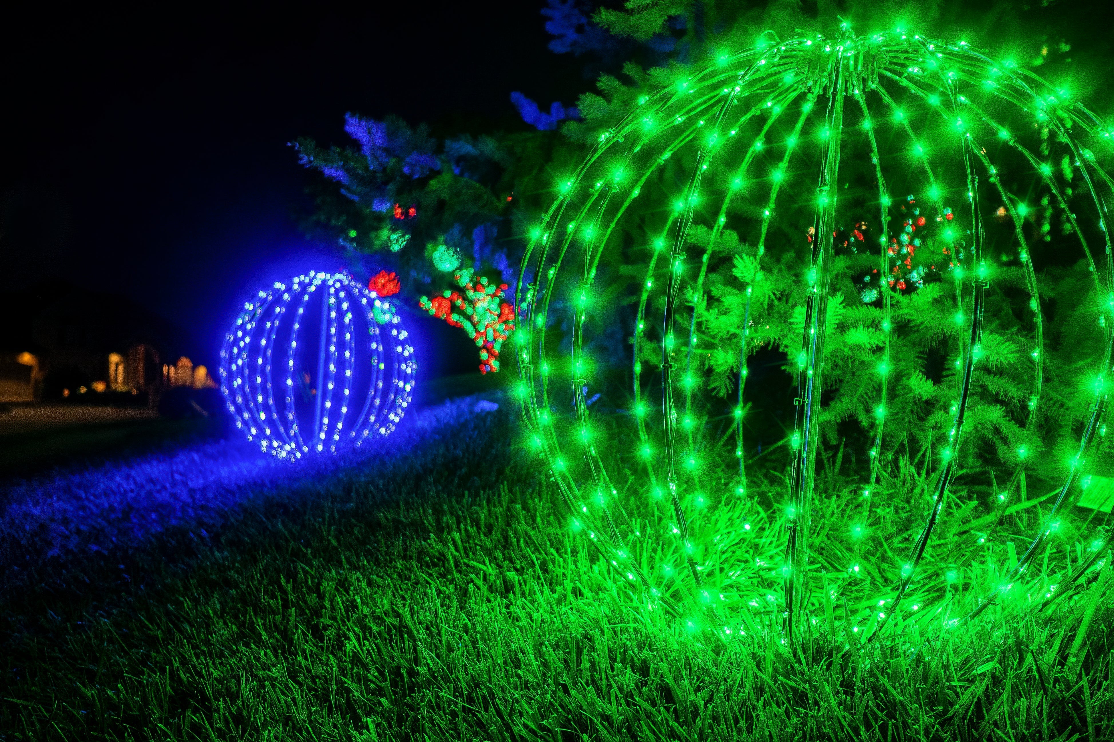 Foldable Sphere White Wire Spheres Lights for Christmas