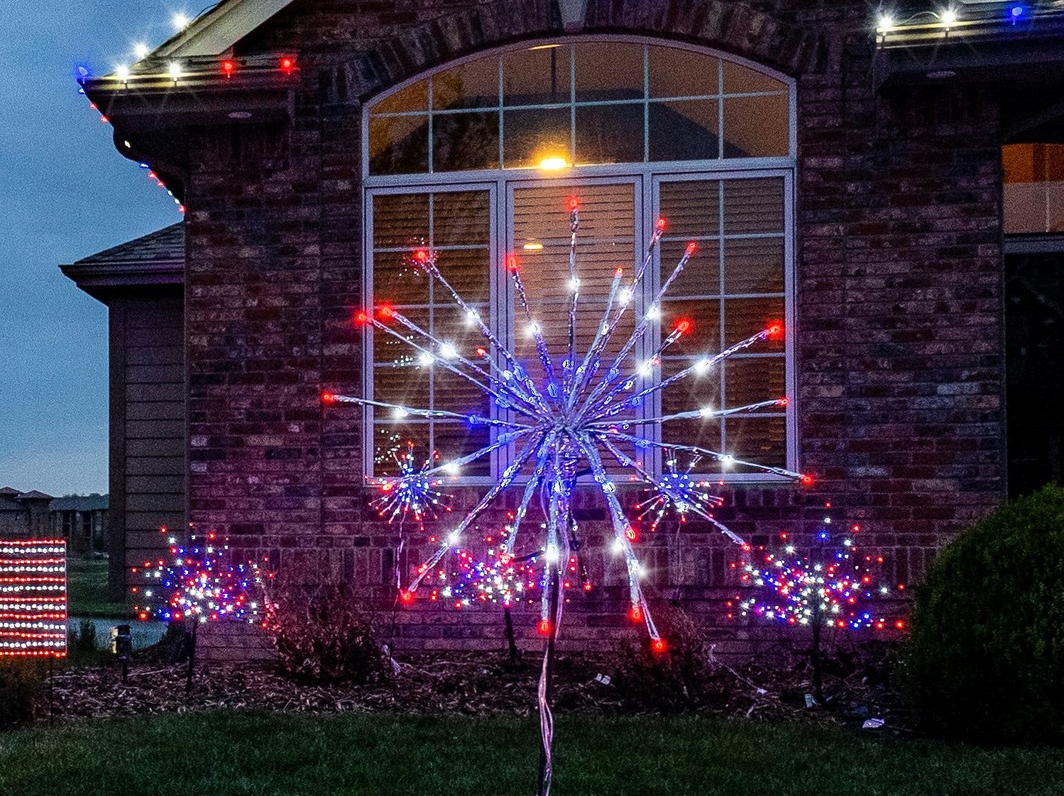 Supernova Spheres Lights for Christmas 16" Patriot